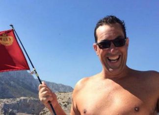 Sports extrêmes : Dino Sebti traverse le Détroit de Bonifacio à la nage