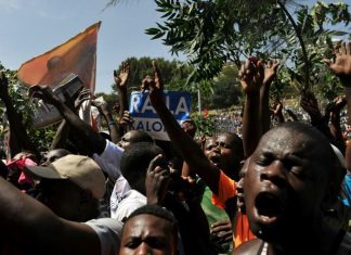 Kenya : Les principales chaînes privées bloquées par les autorités