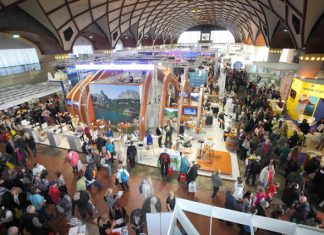 Prague : 60 m2 de Maroc au « Holiday World »