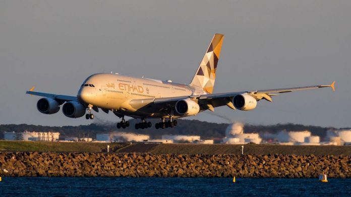 Etihad-Airways-A380_Sydney-Airport
