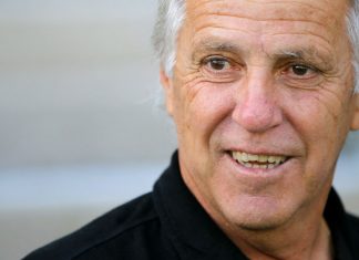 Botola : Un entraîneur « champion de France » à la tête du WAC