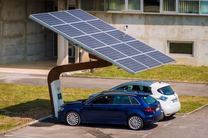 ombrière de recharge de véhicules électriques à l’énergie solaire à Rabat