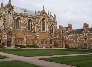 Universités : Oxford suspend tout financement en provenance de Huawei