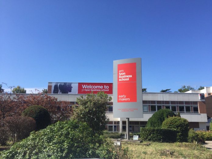EMLYON