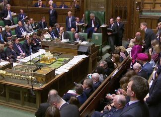 Grande Bretagne : Le Parlement approuve la tenue d’élections anticipées le 12 décembre