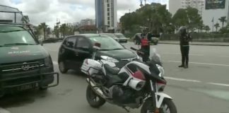 Vidéo pratique : Comment placer l’autorisation de circulation sur sa voiture