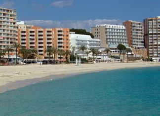 Espagne : Les nuitées touristiques chutent de plus de 73%