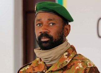 Un ancien ministre de la Défense nommé président de transition au Mali