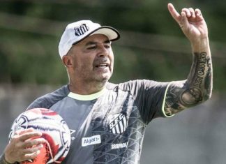 Le club brésilien de Santos condamné à payer 800.000 dollars à Sampaoli après son départ controversé