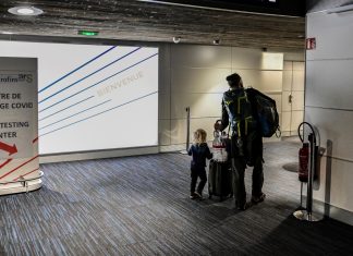 La France exige un test PCR négatif aux voyageurs européens