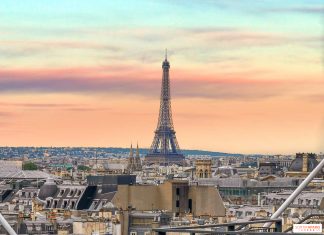 Paris et d’autres régions françaises confinées pour un mois à partir de vendredi à minuit