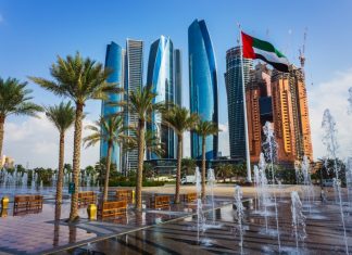 Les touristes vaccinés exemptés de quarantaine à Abou Dhabi
