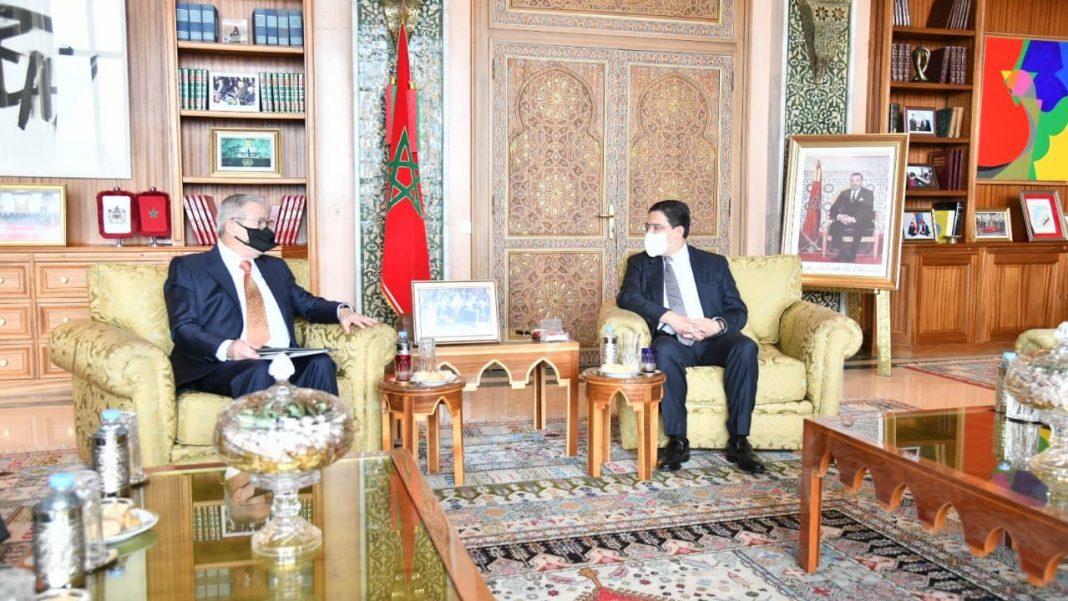 Nasser Bourita, et son homologue philippin, Teodoro Locsin Jr