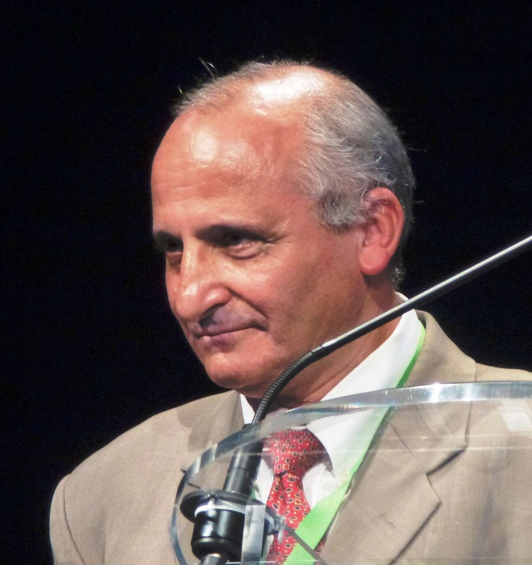 1200px-Rachid_Yazami_2011