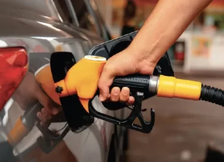 Carburants: les prix à la pompe repartent à la hausse