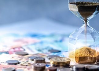 Délais de paiement: une évolution « globalement favorable » dans le privé