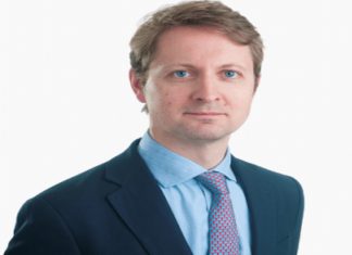 Un ancien diplomate britannique compare le Maroc et l’Algérie