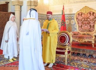 Le roi Mohammed VI reçoit les ambassadeurs de France et des États-Unis
