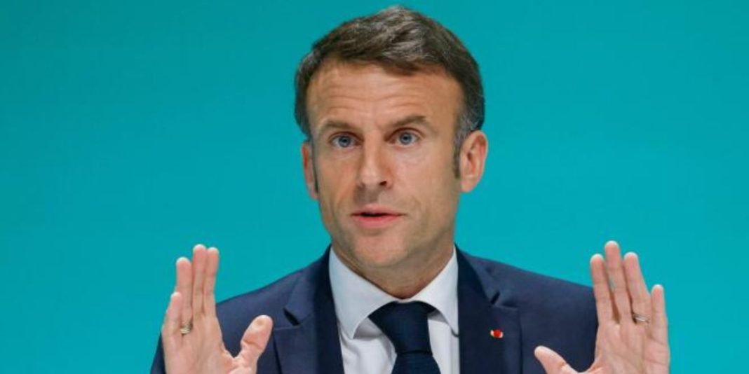 Macron 2