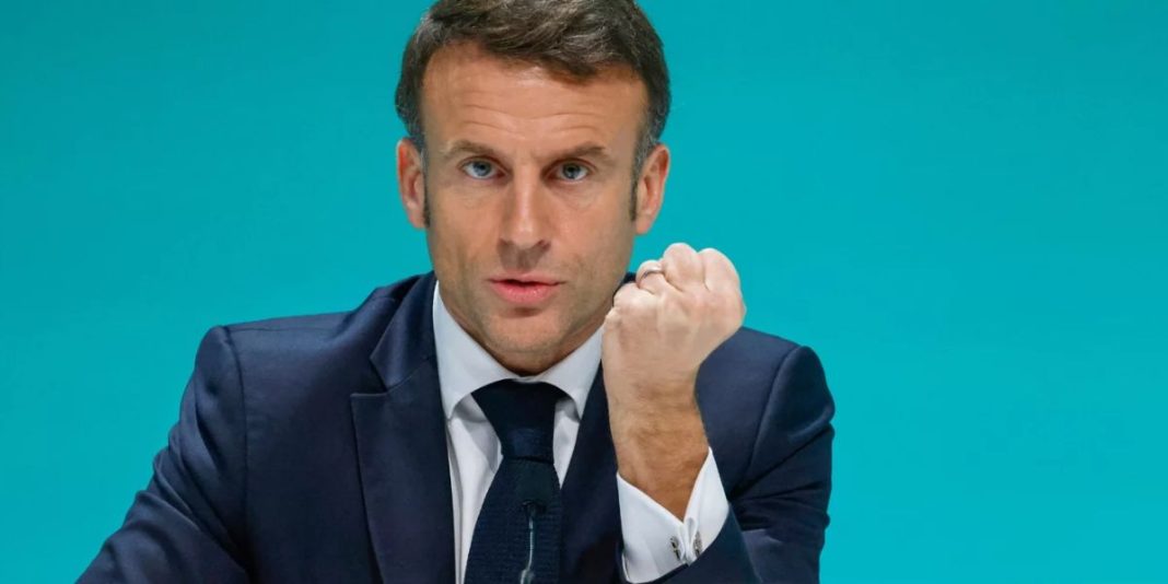Macron 3