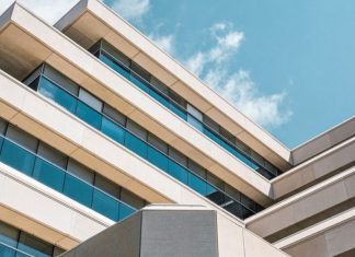 First Commercial Estate Company réduit ses parts dans Aradei Capital