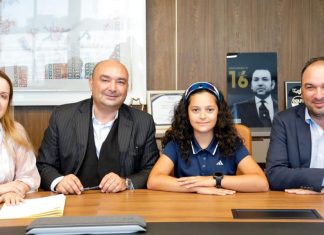 Dislog Group lance sa compétition de golf et signe avec une jeune championne (VIDEO)