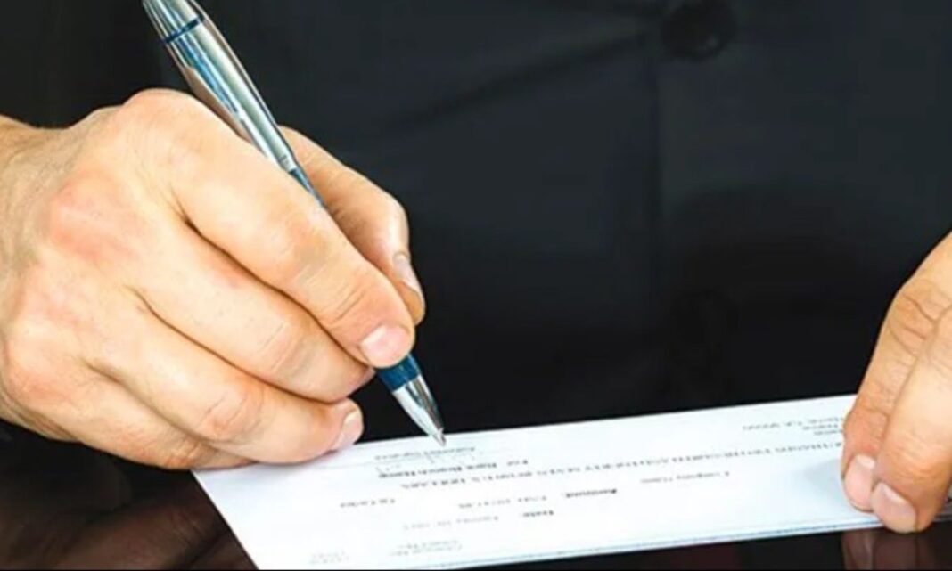 CHEQUE