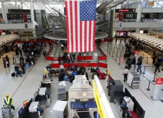 Une prime de 10.000 dollars pour les agents aéroportuaires mobilisés durant le shutdown