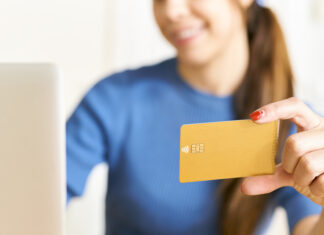 Hausse des opérations de paiement par cartes bancaires en 2024