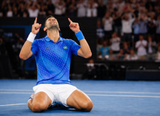 À Melbourne, le temps semble encore jouer pour Djokovic