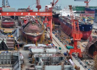 La Chine verrouille la construction navale mondiale et accélère encore en 2025