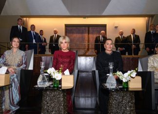 Rabat : LL.AA.RR les Princesses et Brigitte Macron au spectacle d’ouverture du Théâtre Royal