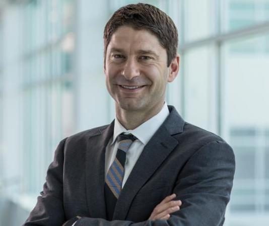 Schneider renforce sa gouvernance avec l’arrivée d’Austin Ramirez à son conseil d’administration