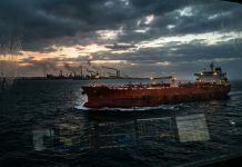 Pétrole : les tensions Israël-Iran font flamber les cours