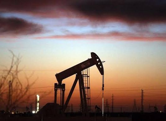 Fortes chutes des prix du pétrole