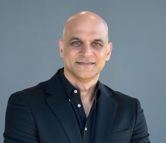 QX Global Group nomme Vijay Pahuja au poste de CEO