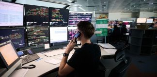 Deutsche Bahn teste l’ordinateur quantique pour optimiser ses horaires ferroviaires